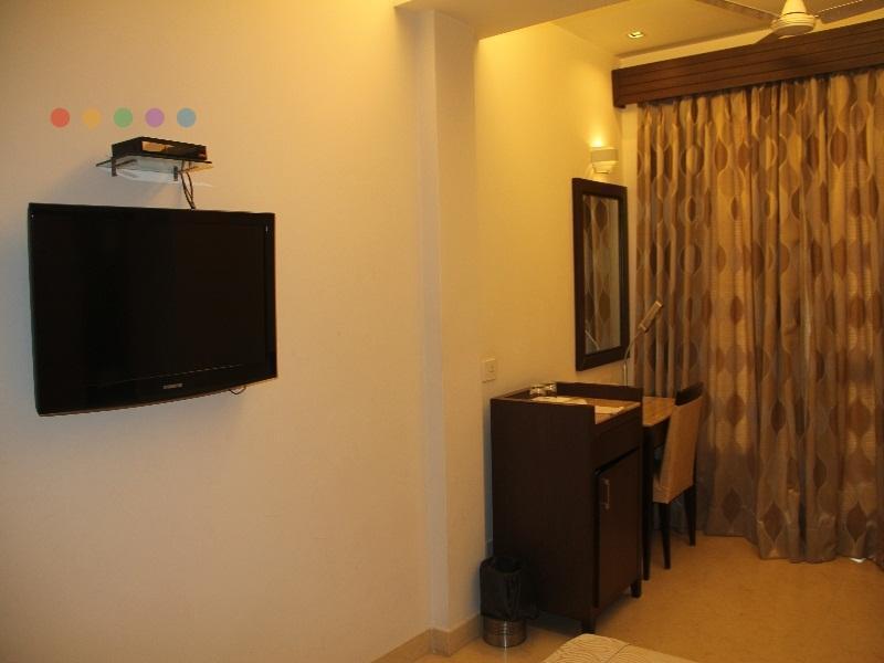 Metropolis Tourist Home New Delhi Exteriör bild